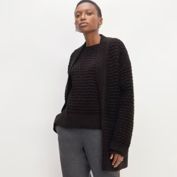 Everlane Sweaters - 🖤EVERLANE THE CLOUD OVERSIZED TEXTURED CARDIGAN IN BLACK M L